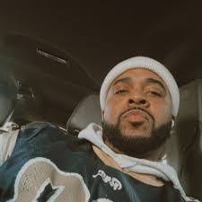 Michael Post's Instagram, Twitter & Facebook