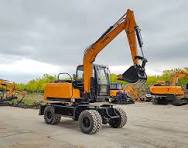 China Manufacturer of 7 Ton Wheel Excavator Digger With ...