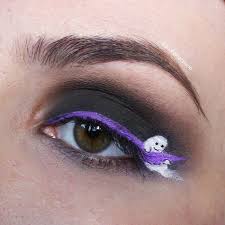 Makeup For Ants I Create Tiny Paintings On My Eyes Eye Makeup Cat Eye Makeup Artistry Makeup