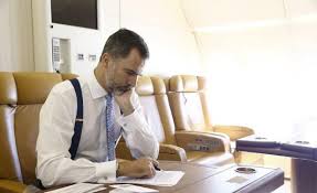 Ofrecen millonaria recompensa por atacantes de helicóptero presidencial. El Poder De Los Aviones Del Gobierno Diario Sur