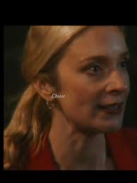 What Did Bess and Carrie Sinclair Do