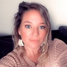 Stephanie Sievert's Instagram, Twitter & Facebook