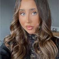 Tania Key's Instagram, Twitter & Facebook