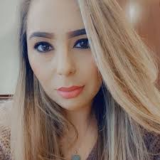 Diana Denbraber's Instagram, Twitter & Facebook