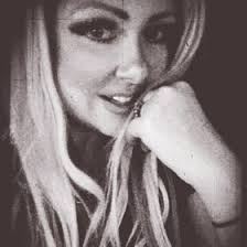 Tara Standifer's Instagram, Twitter & Facebook