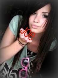 Jasmine Jonas's Instagram, Twitter & Facebook