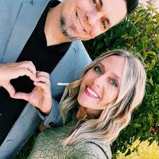 How to release workers in Ark Nova board game?