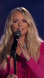 Robin Crook's Instagram, Twitter & Facebook