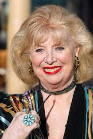 Sheila MacRae, wife in '60s “Honeymooners,” dies at 92