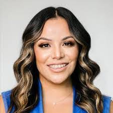 Fallon Nixon's Instagram, Twitter & Facebook