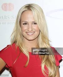 987 Jenn Brown Photos & High Res Pictures