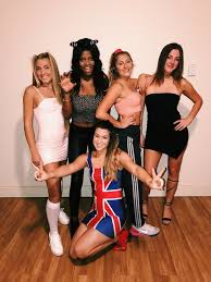Spice Girls Costumes Pour 5 Amies Photo Deguisement Halloween Fait Maison Le Styl Deguisement Groupe Deguisement Halloween Fait Maison Idee Costume Halloween