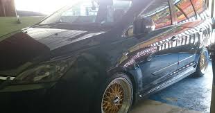 Hari itu hari sabtu, malamnya istriku ke jogja dengan kereta api, karena sabtu kantor libur sementara santi sedang sekolah, aku melihat nursyifa yang sedang berdiri di dapur membelakangi aku yang sedang masuk dapur selesai mencuci mobil. Maria Firdz Lifestyle Blogger