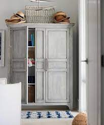 L'étagère murale bois massif, un rangement pratique et décoratif. Are You Saying These 9 Interior Design Words Correctly Kathy Kuo Blog Kathy Kuo Home