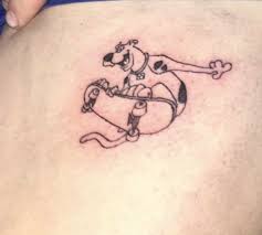 He is a regular skater, meaning he prefers to skate with his left foot at the front of the board. Scooby Doo Tattoo Petite Tattoos Scooby Doo Tattoo Skateboard Tattoo