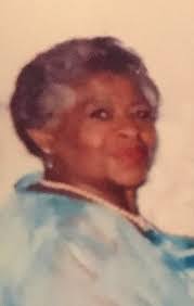 Elenora Smith's Instagram, Twitter & Facebook