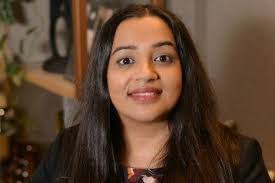 Kimberly Alsop's Instagram, Twitter & Facebook