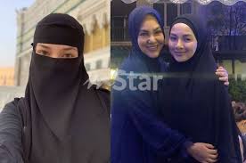 Niko berangkat dulu kata niko pamit mencium tangan ke dua orang tuanya. Umie Aida Kongsi Kisah Pertemuan Dengan Neelofa Sebelum Berpurdah Saya Menangis Apabila Dengar Cerita Indah Daripadanya Hiburan Mstar