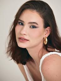 Silêncio não é fraqueza, é estratégia de quem já entendeu tudo.” ✨