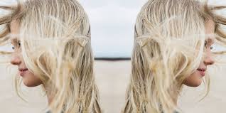 Si le balayage est pratiqué à la maison, rien ne sert de le laisser plus longtemps que ce découvrez toutes les colorations qui rajeunissent. Tout Savoir Sur La Coloration Blond Californien Marie Claire