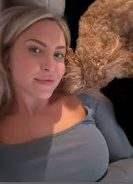 The Gorgeous Emma Jones Fanclub