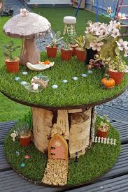 Cable Drum Fairy Garden Casas Com Jardim De Fadas Jardins De Fadas Em Miniatura Fadas Bonitas