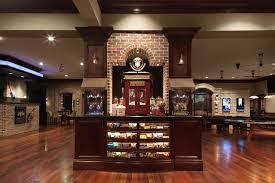 Home theater setup home cinemas home theater snack bar home movies room home home theater room design house home and family. Custom Snack Bar Klassisch Heimkino Tampa Von Lawler Design Studio Inc Houzz