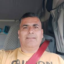 Te ha seguido Te ha enviado un mensaje: Hace tiempo intento hablarte y no  lo consigo. Hare un Ultimo intento. Tu perfil me parece muy interesante,  por eso te seguí. 🙌🏼 ¿Podemos