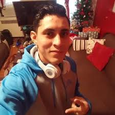 Anthony Erazo (@Anthony52670355)