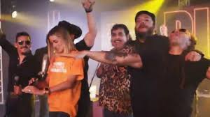 Samuel garcía ganó la elección para ser el próximo gobernador de nuevo león de la mano de movimiento ciudadano este domingo 6 de junio. Tunden En Redes A Pato Machete Genitallica Y Otros Musicos Por Promo Con Samuel Garcia Proceso