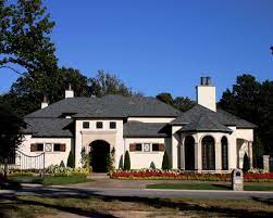 Random tabs accented by shadow lines on the asphalt shingle with fiber glass base create a look of depth and dimension. Grand Manor Houzz