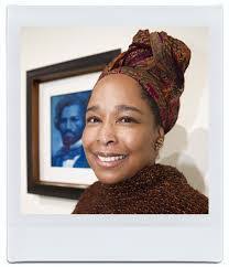 Lisa Chiodini's Instagram, Twitter & Facebook