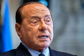 «la politica ha fallito, draghi durerà. Wer Steckte Italiens Ex Prasident Berlusconi Mit Sars Cov 2 An Ausland Badische Zeitung