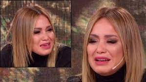 Esta vez, se presentó en la pista de el trece completamente animada y sorprendió a todos con un curioso secreto cuando marcelo tinelli le preguntó cómo se siente. Karina La Princesita Quebro En Llanto Al Revelar El Profundo Motivo Por El Que Estallo En La Academia Siento Que No Voy A Poder Ciudad Magazine