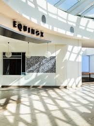 Anchored by nordstrom and bloomingdale's, the center is highlighted by a mix of over 300 luxury boutiques and shopper favorites, including apple, adidas, anthropologie, burberry, cartier, givenchy, gucci, h&m, louis vuitton, mcm, microsoft, sephora and zara. Aventura Fitness Club Equinox
