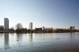Op de blaarmeersen is woensdag om 18.30 uur een stevige vechtpartij uitgebroken met brusselse jongeren. Sociale Woonwijk Nationale Watersportbaan Georges Nachez Inventaris Onroerend Erfgoed