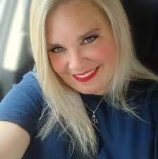 As some of you may, or may not know, Dr Heneisen has retired and sold the  business. Has anyone been using the new doctors there and what's your  opinion of them? Is