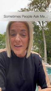 Lori Bales's Instagram, Twitter & Facebook