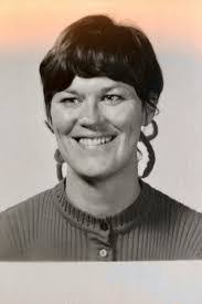 Carolyn Meade's Instagram, Twitter & Facebook