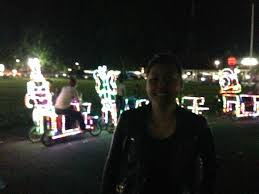 Soalnya di kota ini harga makanan murah dan rasanya maknyuss banget. Alun Alun Blitar At Night Picture Of Blitar City Square Tripadvisor