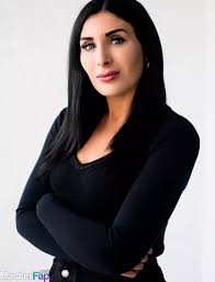Laura Loomer Free Nudes Album 5 Pictures | MasterFap.net