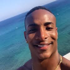 Jackson Navarro (@JacksonNavarro)