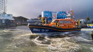 The rnli is the charity that saves lives at sea. Covid In Scotland New Rnli Lifeboat Delivered By Road Bbc News