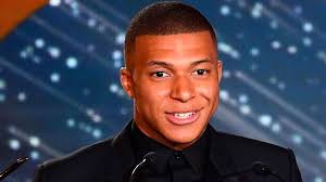 Kylian mbappe's girlfriend alicia aylies couldn't stop screaming as she watched france beat croatia in the kylian mbappe girlfriend: Kylian Mbappe Ignites Paris Saint Germain Exit Talks