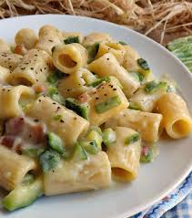 Pasta Pancetta Zucchine E Panna Ricetta Ricette Ricette Di Cucina Pasta Con Zucchine