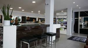 Coiffure beauté est le meilleur salon de coiffure de luxe du 8ème arrondissement de paris. Salon De Coiffure Biosthetique Tigi Et L Oreal A Soissons 02 Le Salon Coiffeur Coloriste