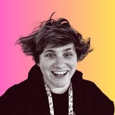 Bryony Shannon's Instagram, Twitter & Facebook