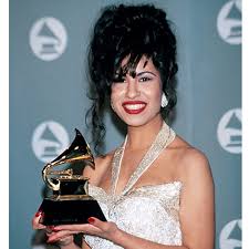 Selena quintanilla, corpus christi (corpus christi, texas). Selena Quintanilla Her Life In Photos