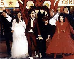 Beetlejuice star winona ryder haltingly confirmed a sequel to the beloved black comedy on late night with seth meyers on monday. Beetlejuice 1988