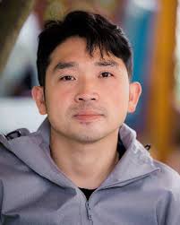 Spin characteristics in conjugated stable diradicals